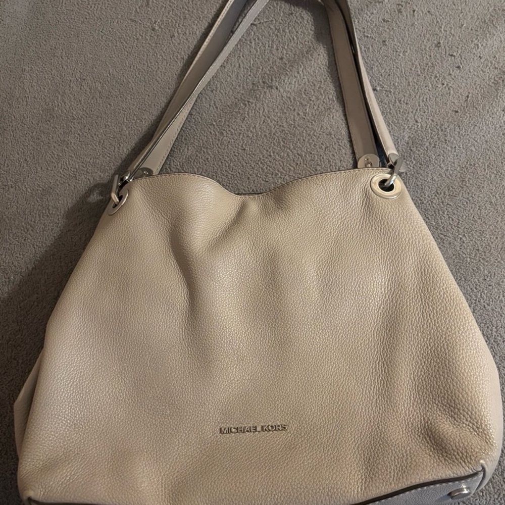 Michael Kors Cream Shoulder Bag